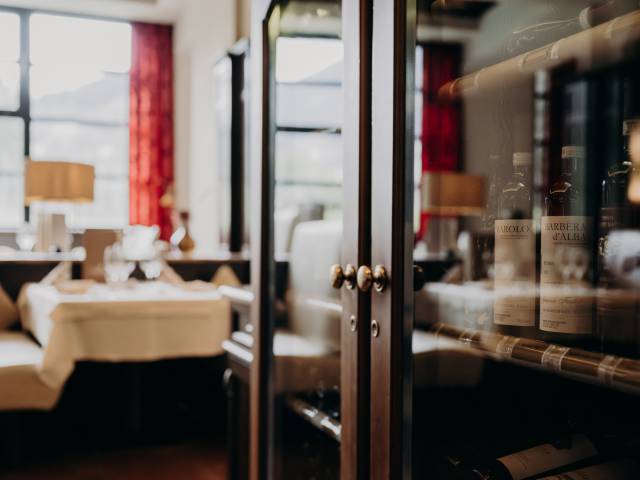 Weinschrank im Restaurant