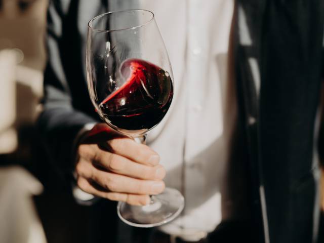 Rotwein im Glas