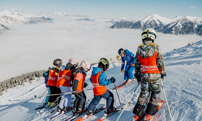 Kinder in der Skischule